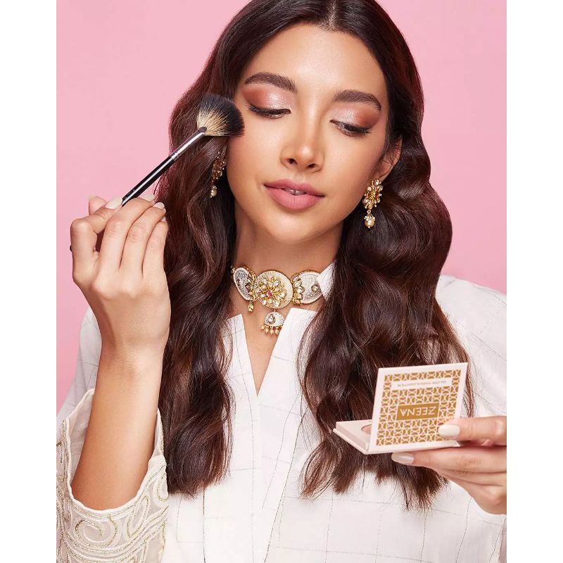 Zeena Glow Highlighter- 010 Golden Glow