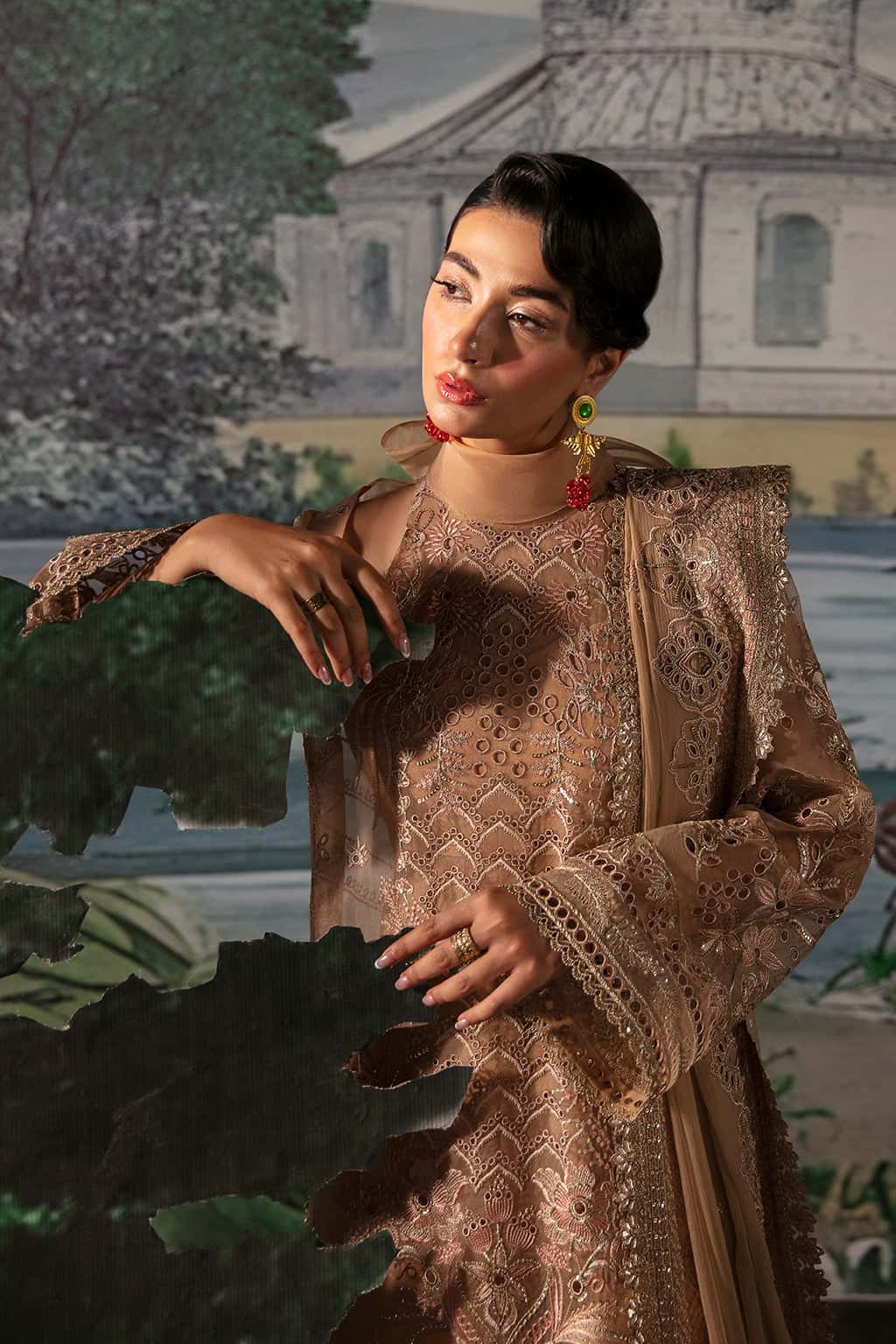 Afrozeh – Reese – Lafuchsia ’24 | Luxury Formal Dress | Up to 50% OFF | Original Afrozeh Pakistan