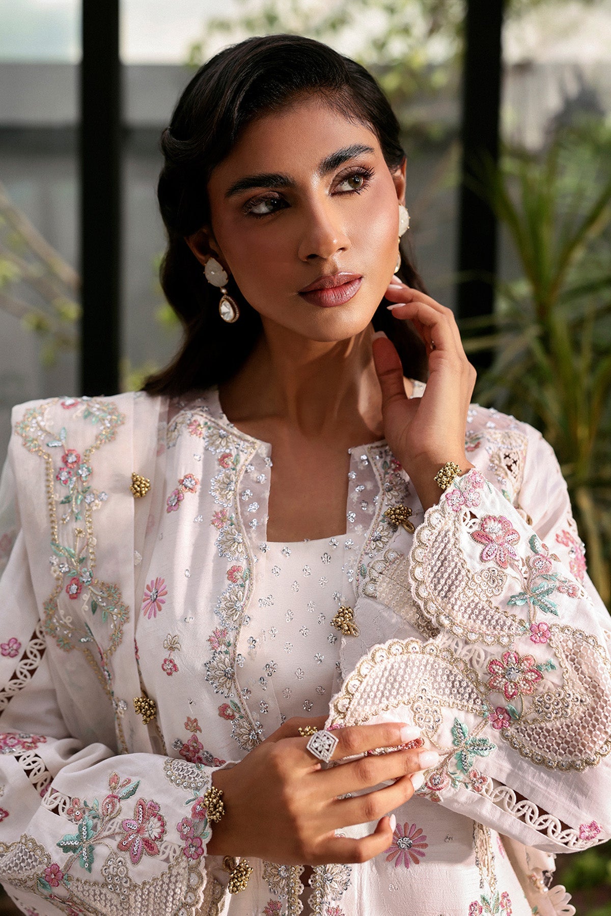 Afrozeh – Le Fuchsia Festive ’25 “RUE” | Luxury Festive Dress | Up to 50% OFF | Original Afrozeh Pakistan